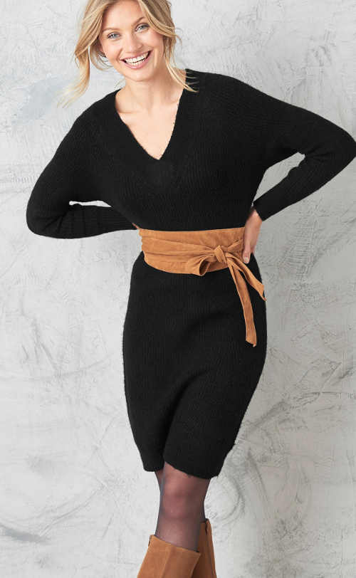 Modern pulóver fekete ruha